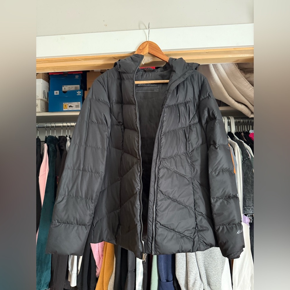 Eddie Bauer
Women's Classic Down Hooded Jacket -